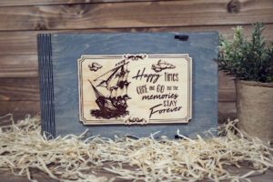 Set Mini Album Foto + Cutie lemn, VintageBox, model Corabie - Happy Time