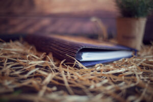 Agenda din lemn - Let tha adventure begin