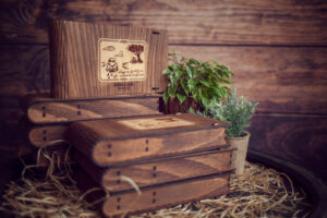 Cutie fotografii - proaspat casatoriti