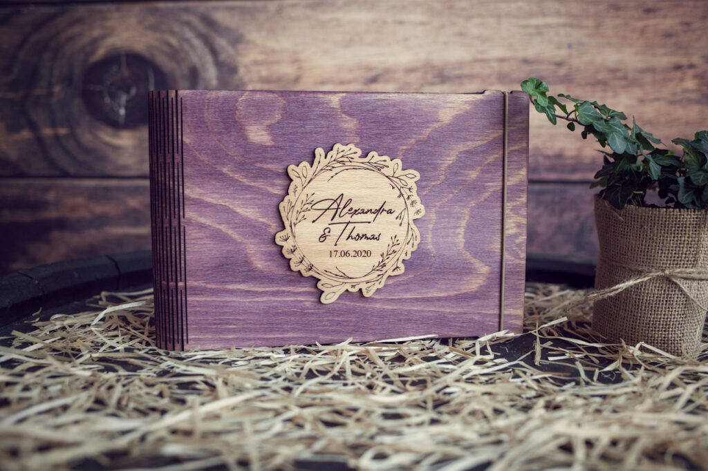GuestBook / Caiet amintiri - model 1 Wedding Name