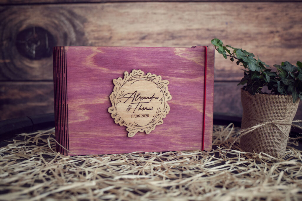 GuestBook / Caiet amintiri - model 1 Wedding Name