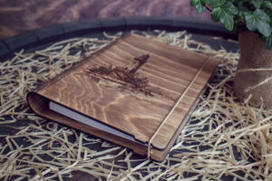 Agenda din lemn - model 