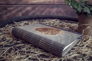 Agenda din lemn - model