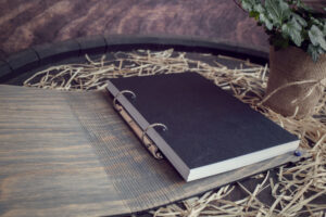 Agenda din lemn - model