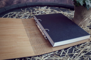 Agenda din lemn - model