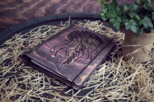 Agenda din lemn - model