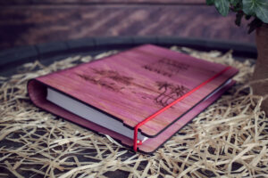 Agenda din lemn - model