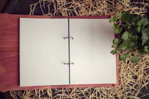 Agenda din lemn - model