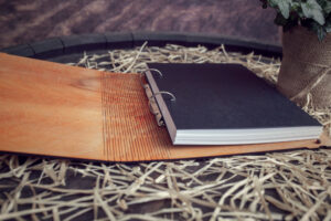 Agenda din lemn - model 