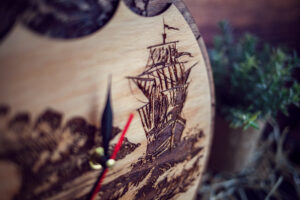 Ceas de perete, VintageBox, model 