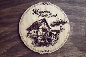 Alternative view of Album foto din lemn VintageBox realizat prin gravare model Moara cu noroc - Memories Photo Book