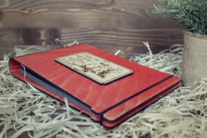 Album foto A5 din lemn, VintageBox, model Forever together – Happy Time