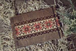 Album foto A5 din lemn, VintageBox, model Traditional