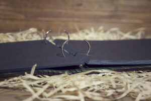 Album foto A5 din lemn, VintageBox, model Leaganul din copac - Happy Time