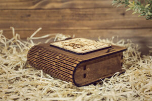 Cutie din lemn mica, VintageBox - model Let’s dance together – Happy Time