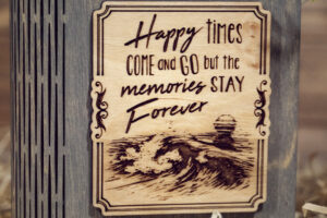 Cutie din lemn mica, VintageBox, model Rasarit de soare la mare - Happy Time