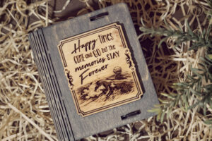 Cutie din lemn mica, VintageBox, model Rasarit de soare la mare - Happy Time