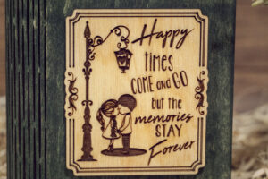 Cutie din lemn mica, VintageBox, Copii sub felinar - Happy Time