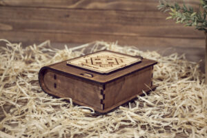 Cutie din lemn mica, VintageBox, model Traditional