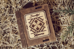 Cutie din lemn mica, VintageBox, model Traditional