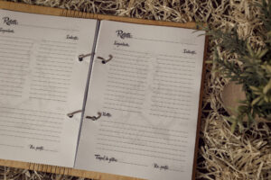 Agenda A5 din lemn, VintageBox, model Retele bunicii