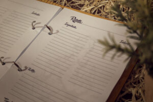 Agenda A5 din lemn, VintageBox, model Retele bunicii