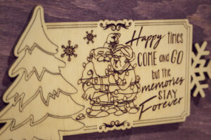 Album foto / GuestBook din lemn VintageBox realizat prin gravare model Bunicutii veseli, Christmas Memory