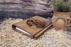 Agenda A5 din lemn, VintageBox, model Iubesc Natura