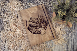 Agenda A5 din lemn, VintageBox, model Iubesc Natura