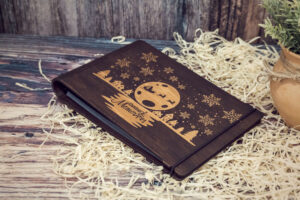 Album foto din lemn A5, VintageBox, “Poveste de craciun – Chirstmas Mamories” Dark Collection