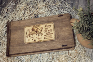 Cutie din lemn pentru stick USB + loc fotografii, VintageBox, model Somn Dulce