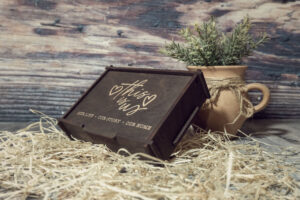 Cutie din lemn pentru fotografii, VintageBox, model This is Us