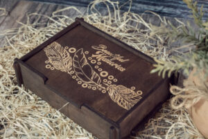 Cutie din lemn pentru fotografii, VintageBox, model Memorii dark collection