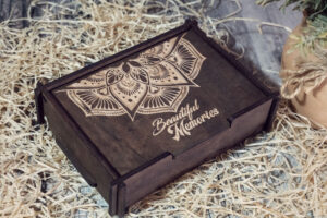 Cutie din lemn pentru fotografii, VintageBox, model Mandala dark collection