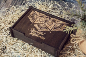 Cutie din lemn pentru fotografii, VintageBox, model Mandala dark collection