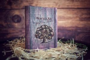 Agenda A5 din lemn, model grafica Custom client VintageBox