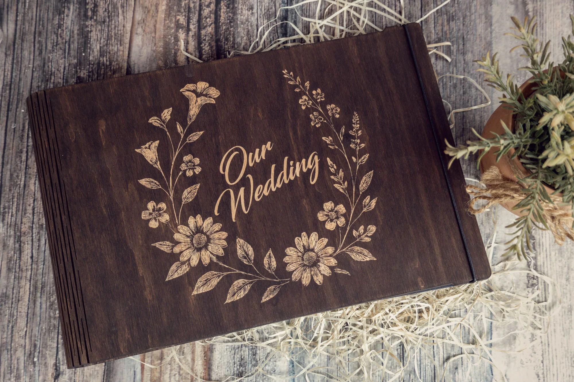 Album foto din lemn VintageBox, model Wedding Flowers Custom - Dark Collection